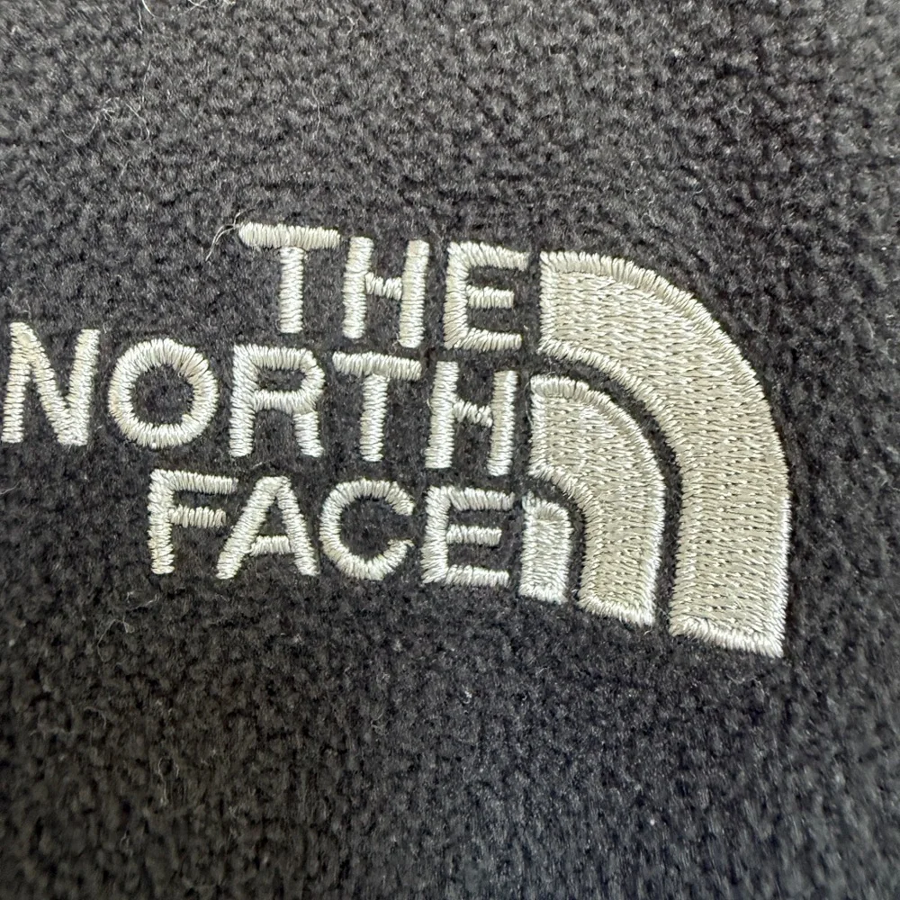 The North Face Men’s Black Full-Zip Jacket